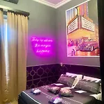 One Of One Experiences - Cinema Room